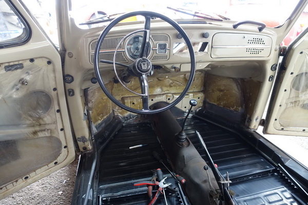 13. Vyvaření podvozku  a nové podlahy