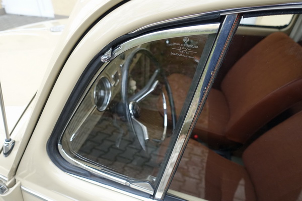 45. Nové rámečky a těsnění oken